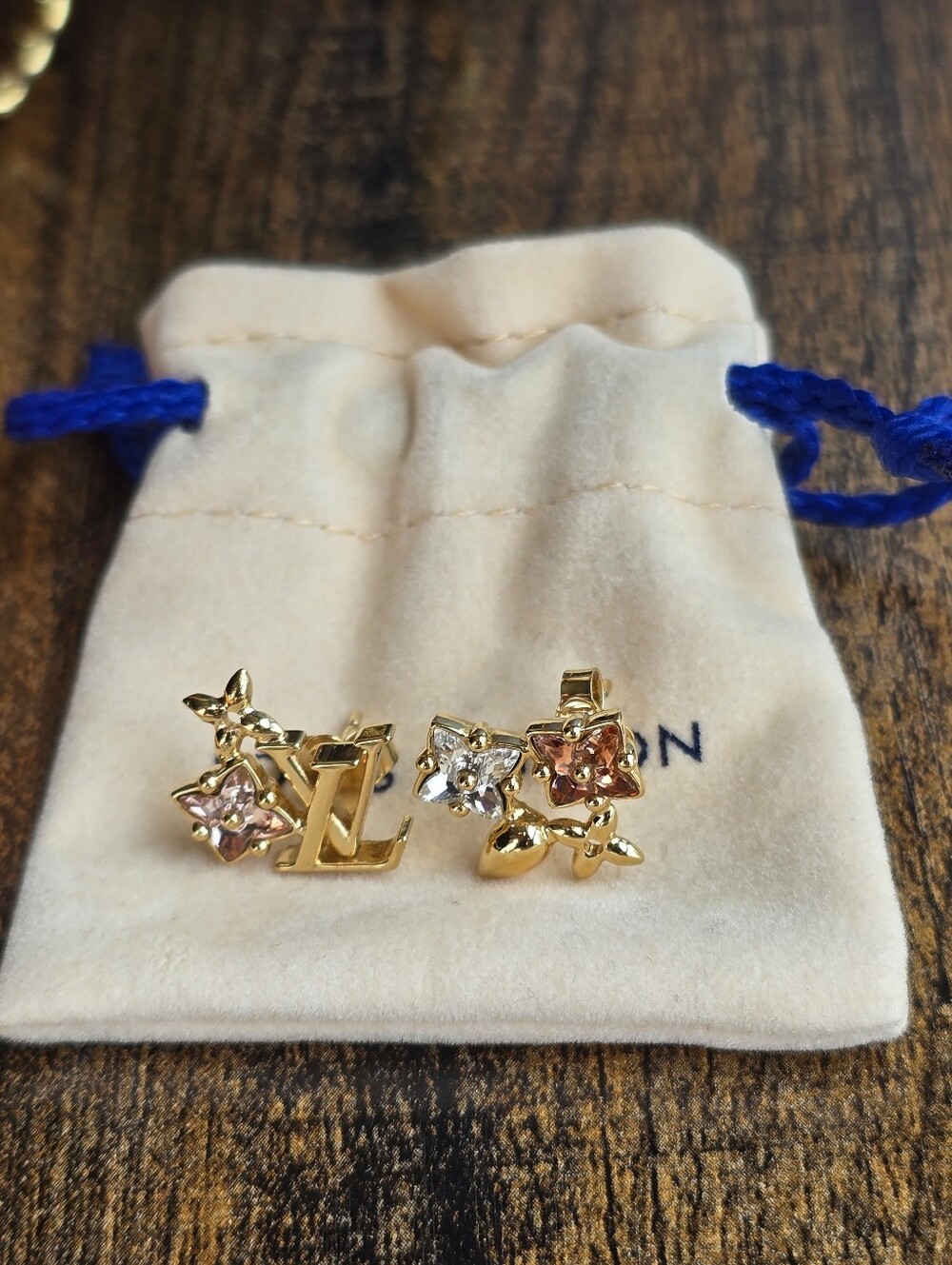 Louis Vuitton Loulougram Earrings